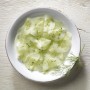 Omas klarer Gurkensalat